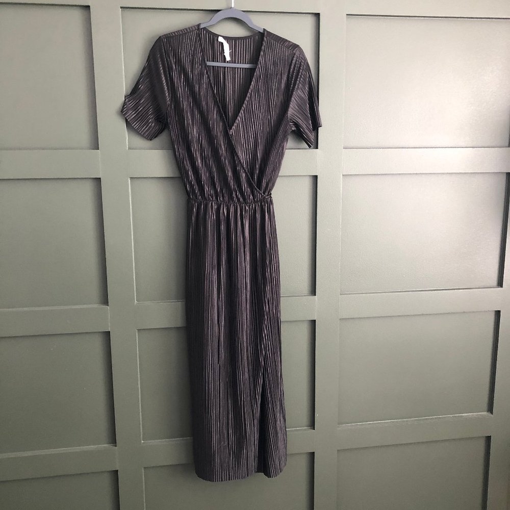 NWOT Short Sleeve Lush Black Wrap Dress